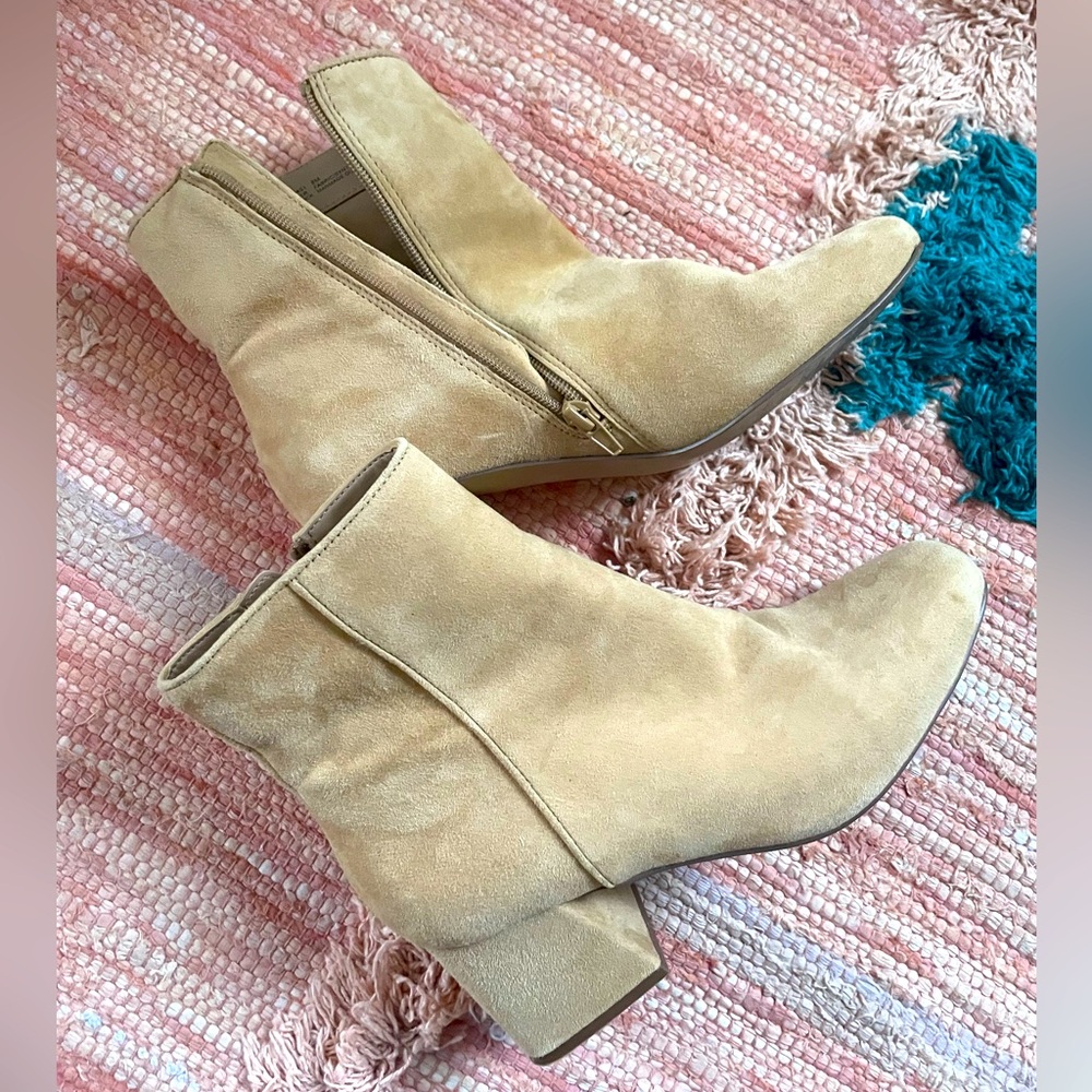 Steve Madden Davist Camel Suede Leather Ankle Booties